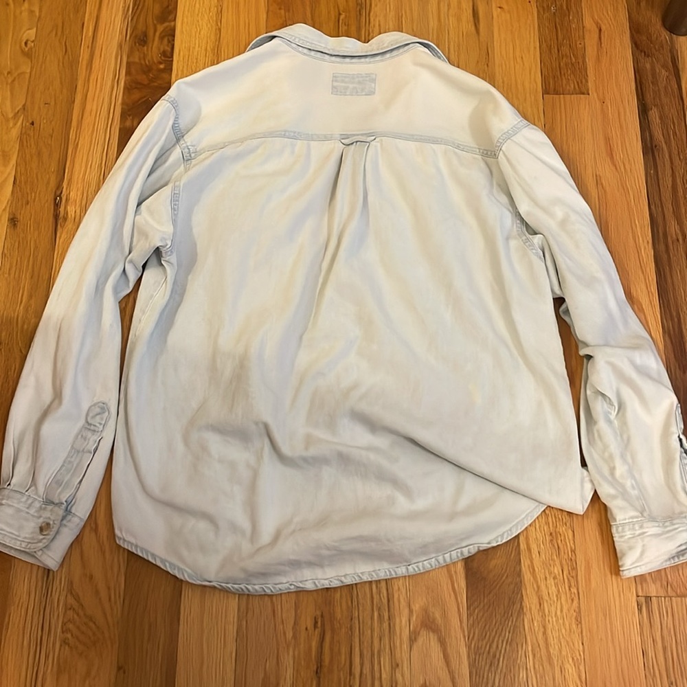 Cute Jean button down - Picture 3 of 3